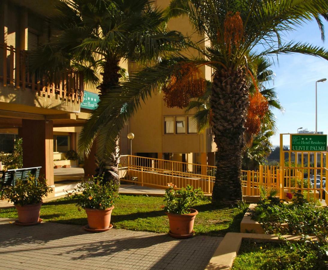 Hotel Residence Ulivi E Palme Кальярі Номер фото